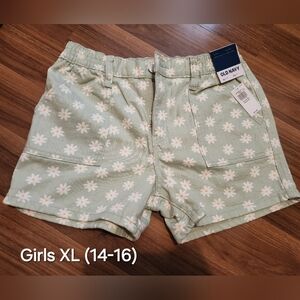 Girls Old Navy Daisy Shorts
